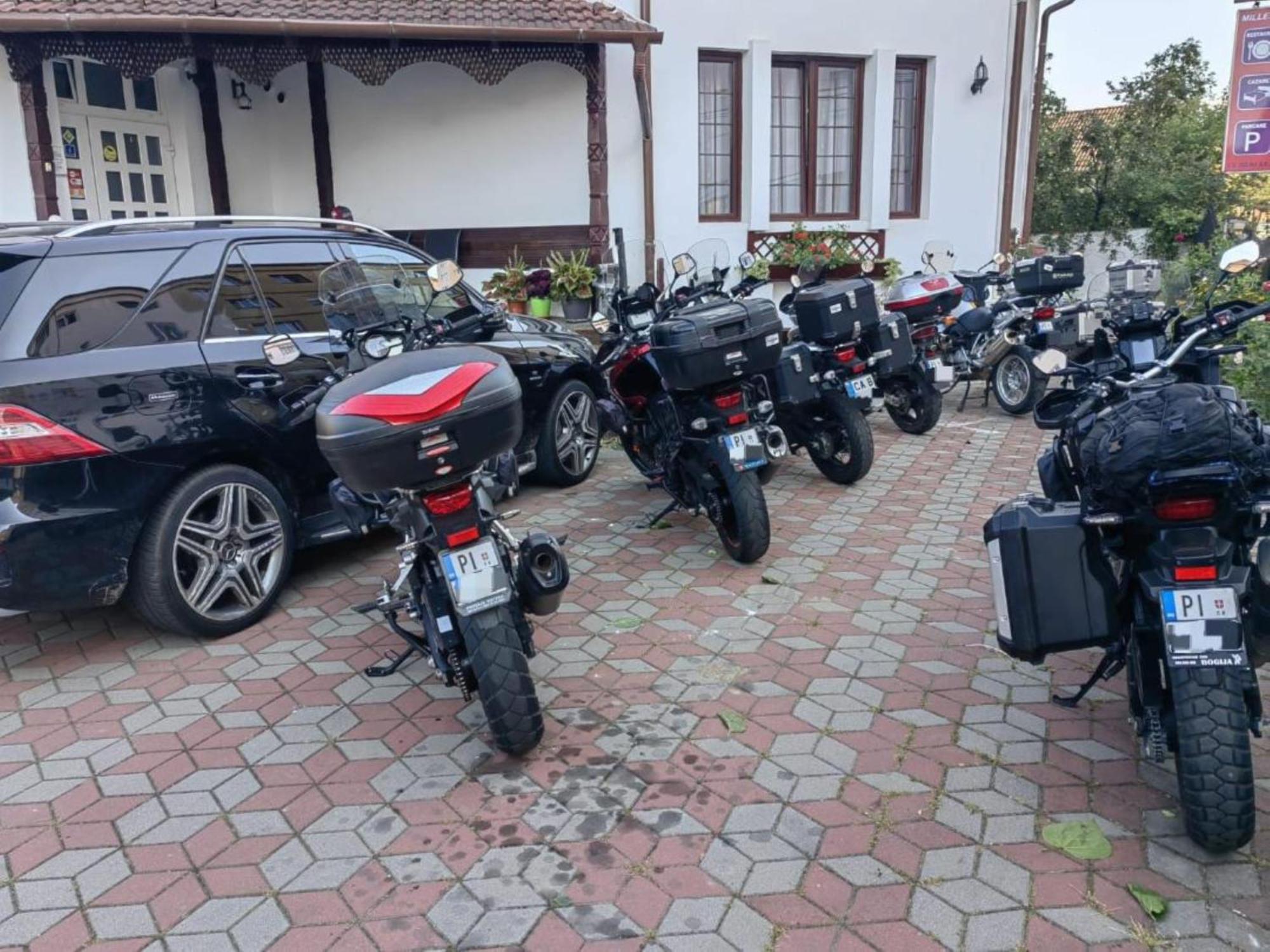 Guest house Pensiunea Millenium With Parking - Motorcycle Friendly Travel Routes