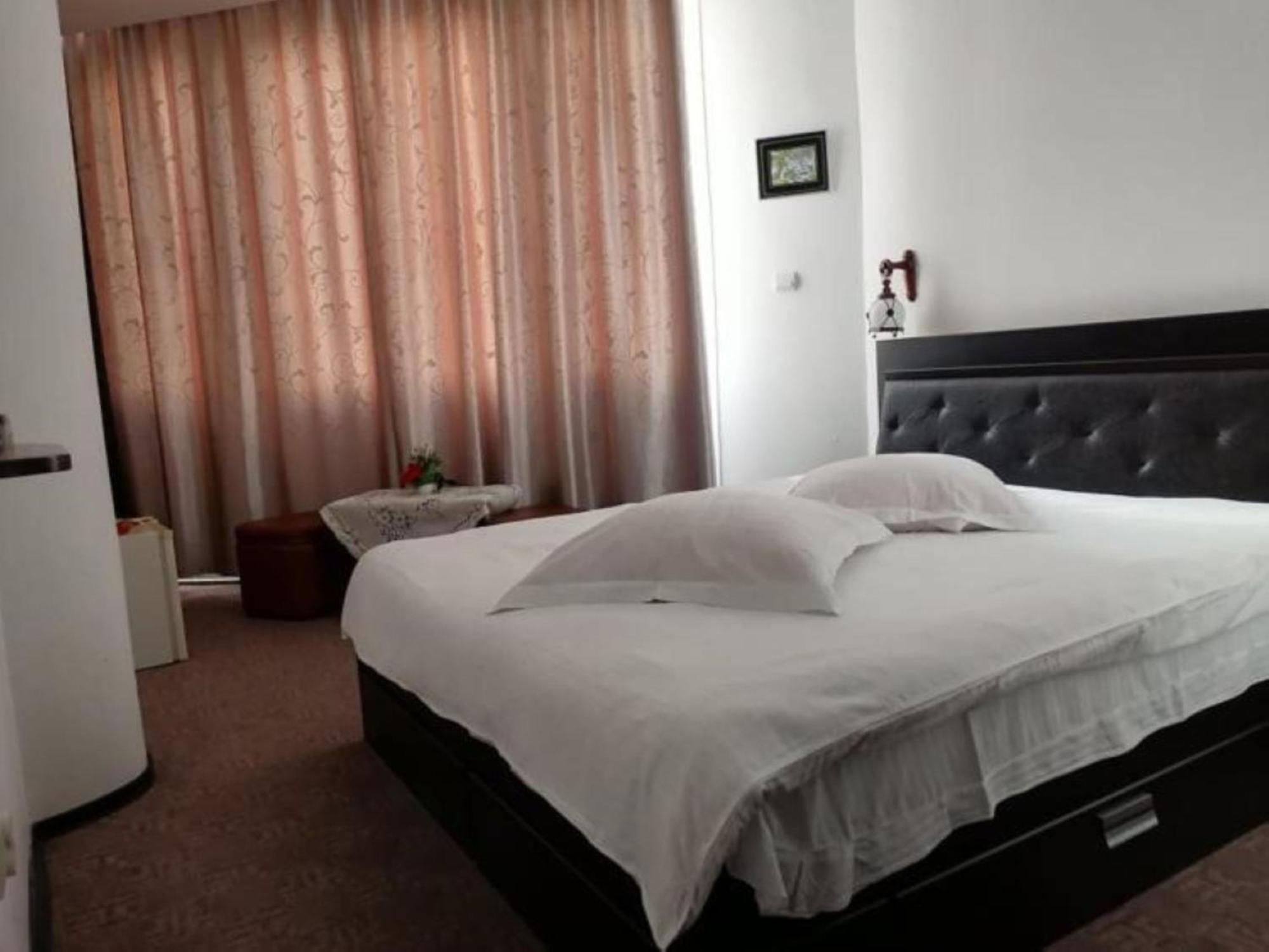 Pensiunea Millenium With Parking - Motorcycle Friendly Travel Routes Guest house Sibiu