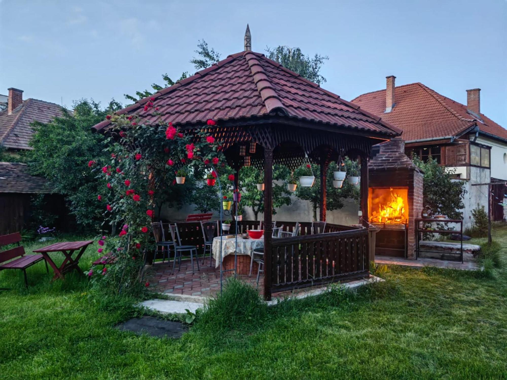 Pensiunea Millenium With Parking - Motorcycle Friendly Travel Routes 3*